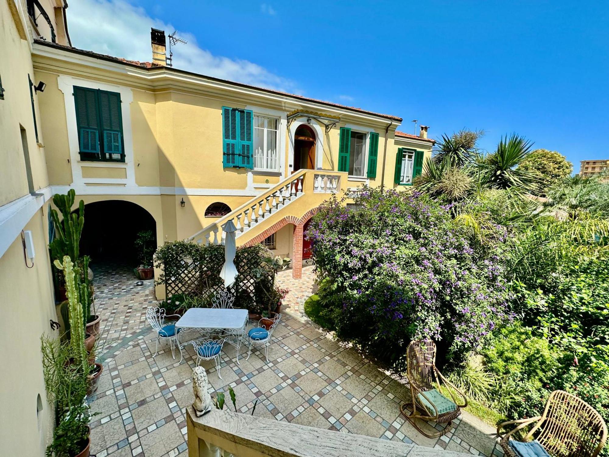 Villa Angelina - Casa Glicine فاليكروسيا المظهر الخارجي الصورة