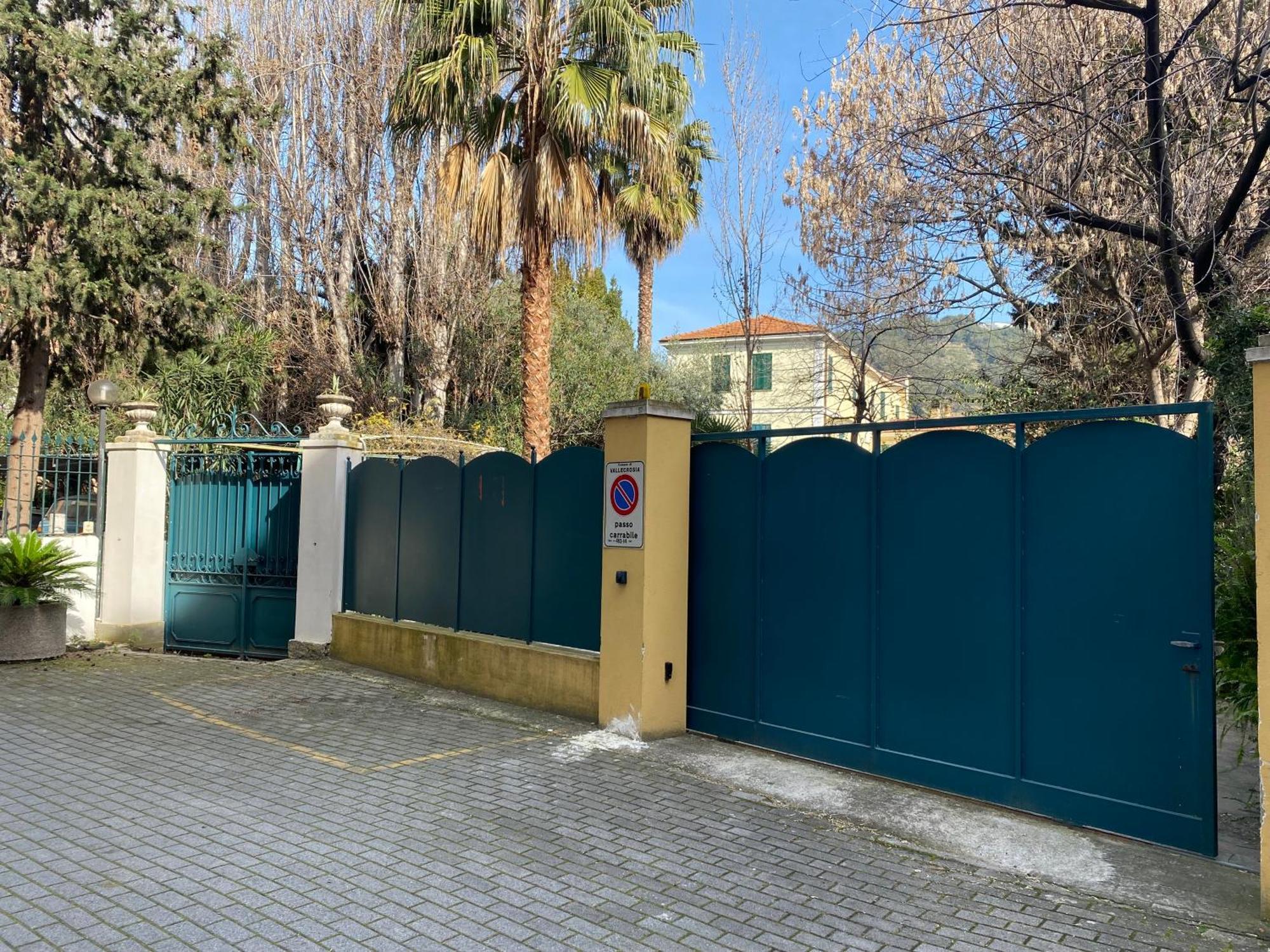 Villa Angelina - Casa Glicine فاليكروسيا المظهر الخارجي الصورة